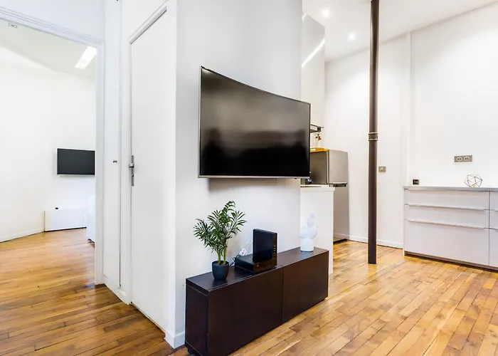 Daire Peaceful - 1br 4p - Eiffel Tower Paris